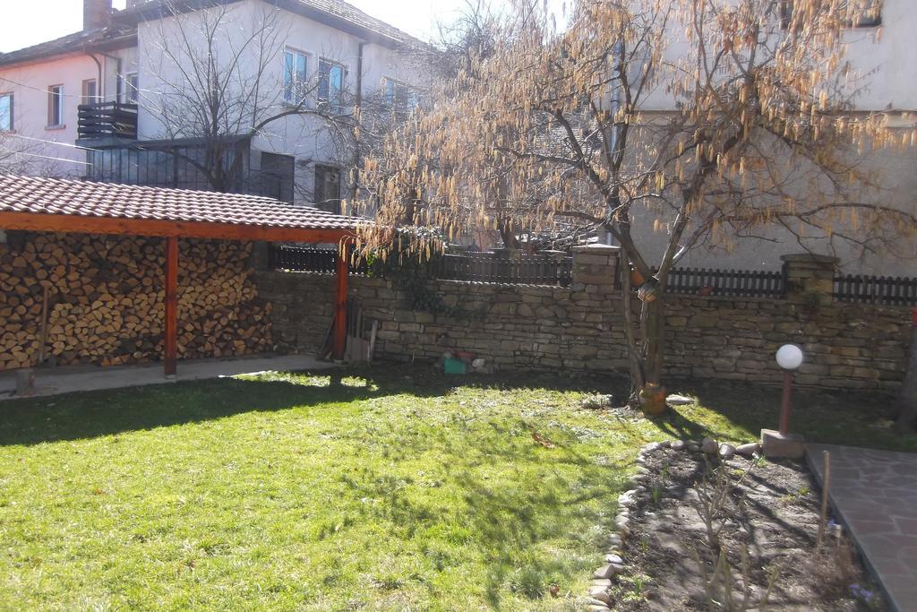 מלון טריאבנה Borova House מראה חיצוני תמונה