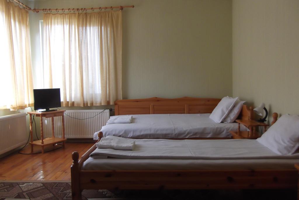 מלון טריאבנה Borova House מראה חיצוני תמונה